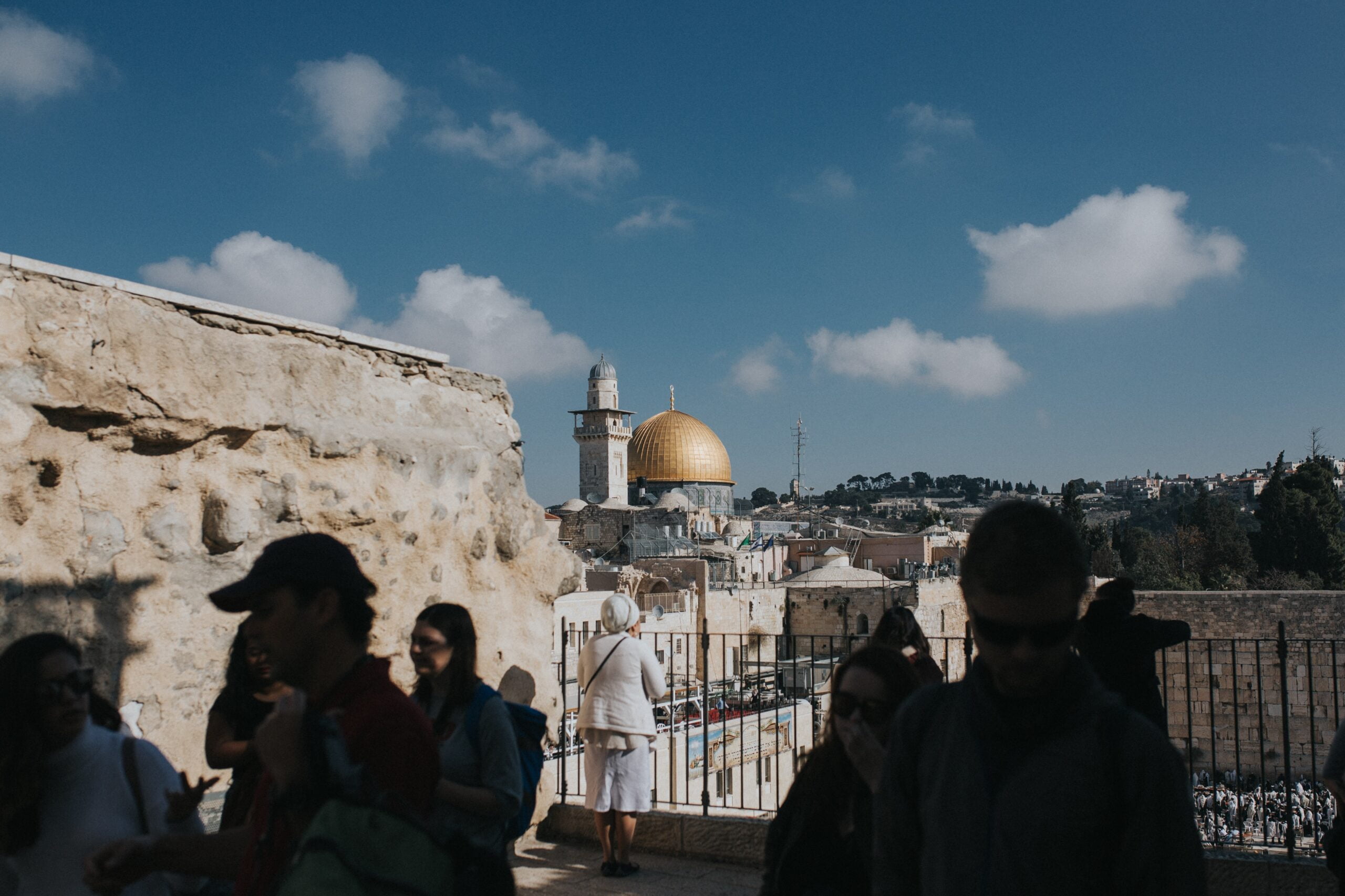 cole-keister-dzbeWdd-uN8-unsplash