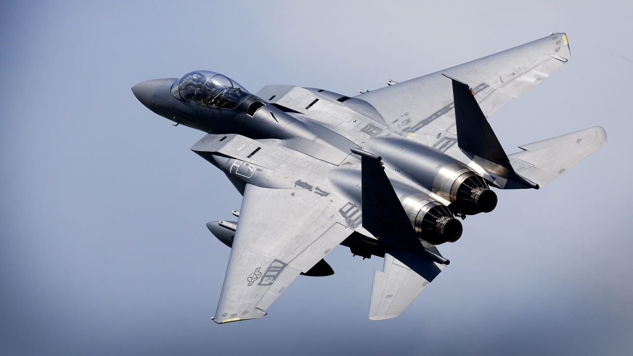 F35